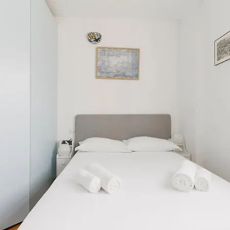 Apartman Guesthost - Chiesa Rossa Comfy *